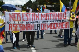 El mensaje de la oposición en sus marchas contra Petro 41