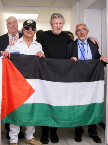 Con Petro y Roger Waters, 2025 (3)