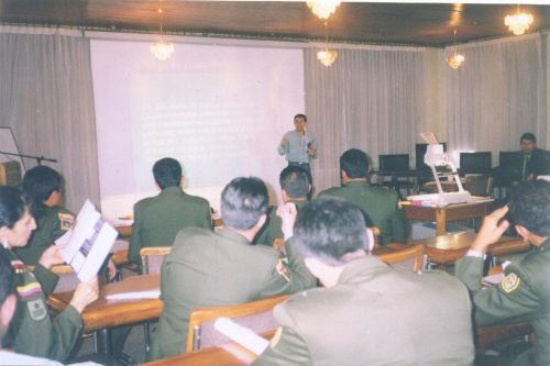 Enseñando DIH a la policía